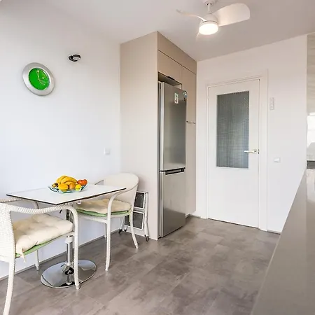 Apartament Marinasunbeach Imares