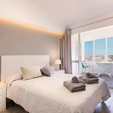 Marinasunbeach Imares Apartament *